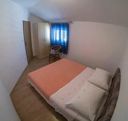 Apartman Moric Apartment Murter