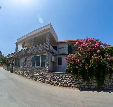 Apartman Moric * Murter