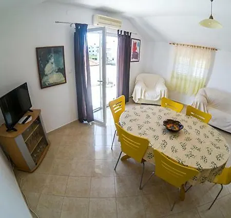 Apartment Apartman Moric *